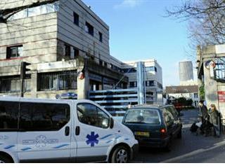 Erreur de flacon à l'hôpital: trois personne jugées à Paris pour la mort d'un enfant, la nouvelle afrique