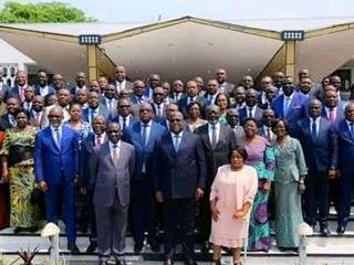 Politique : Les conflits entre la Présidence de la Rép. et le gouvernement paralysent le fonctionnement de l’exécutif (Hon. Nzangi)
