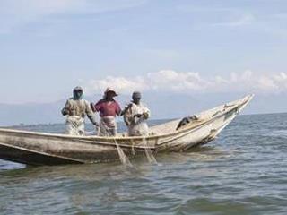 Nord-Kivu : Une dizaine de pêcheurs congolais enlevés par des Maï-Maï sur le lac Édouard