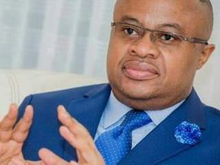 RDC : André Claudel Lubaya s’oppose à la rente des anciens présidents de deux chambres du parlement et des ex-commandants de l’armée.