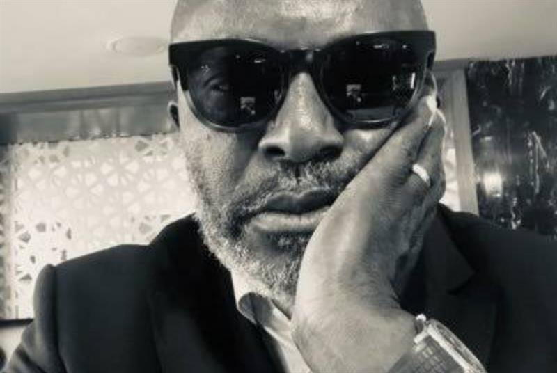 Justice : Depuis sa cellule, Pascal Mukuna porte plainte contre le chantre de la Kabilie Barnabé Kikaya