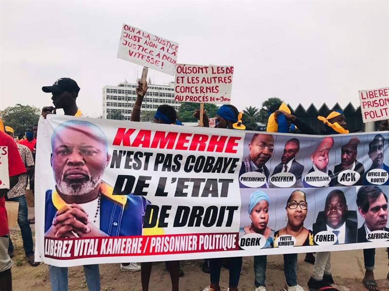 Politique : Répression brutale des pro Kamerhe à la cour d’appel de Kinshasa/Gombe lors d’un sit-in.